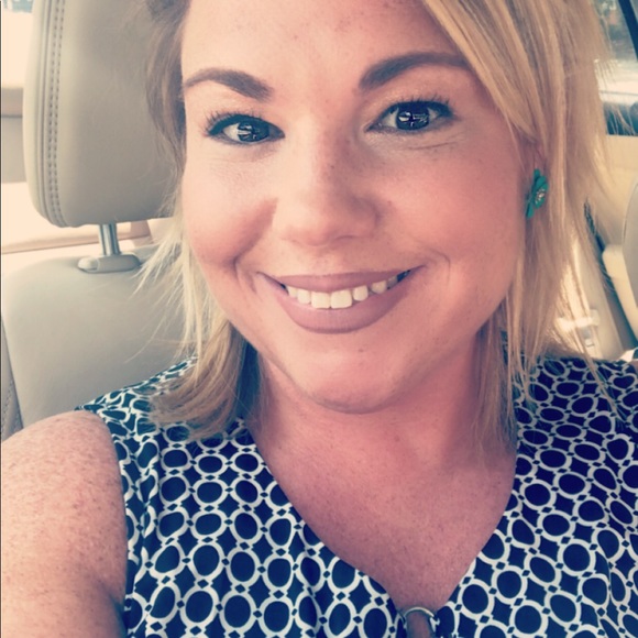 Meet your Posher, Sara - Picture 5 of 8